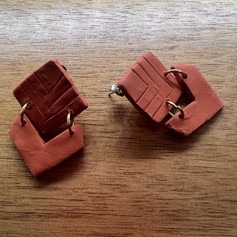 dangle earrings